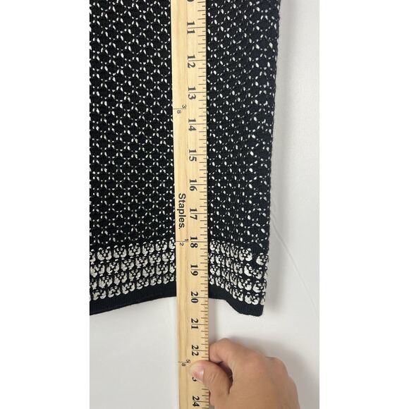 St. John Wool Knit Black White Pencil Skirt Geometric Pattern Career Classic Sz - Picture 9 of 10